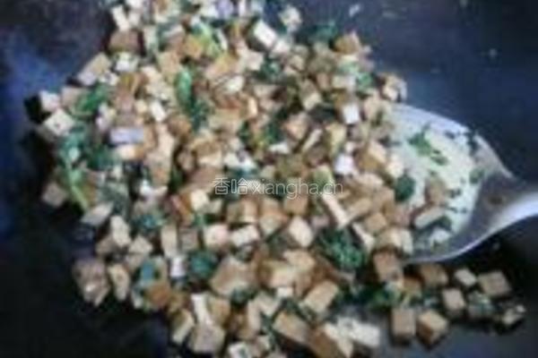 芹菜叶炒香干的做法图解7