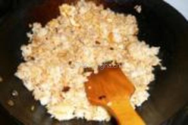 豆瓣酱蛋炒饭的做法图解6