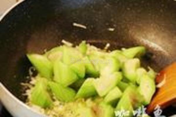 火腿榄菜炒丝瓜的做法图解7