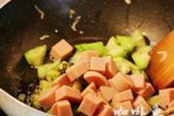 火腿榄菜炒丝瓜的做法图解9