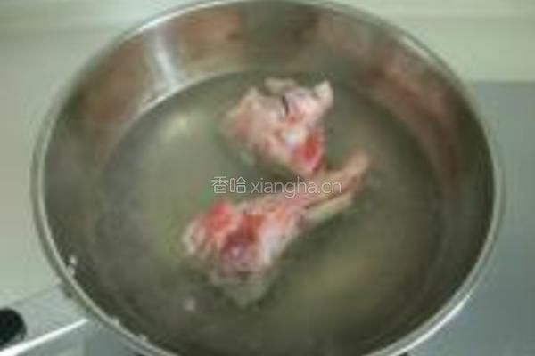蕨麻猪骨汤的做法图解2