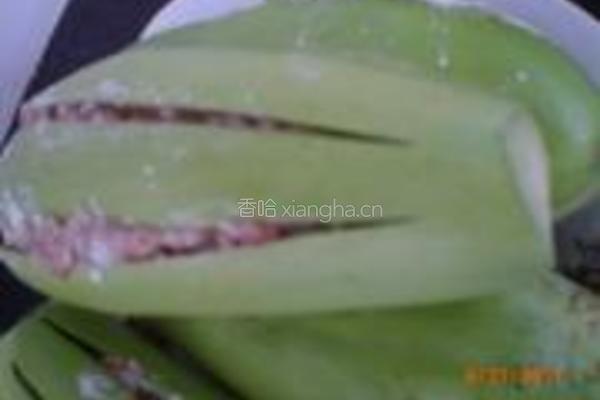 茄子夹肉馅的做法图解3