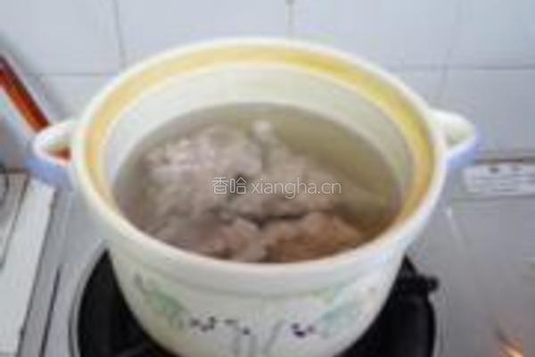 山药海带排骨汤的做法图解5
