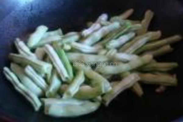 芸豆土豆红烧肉的做法图解2