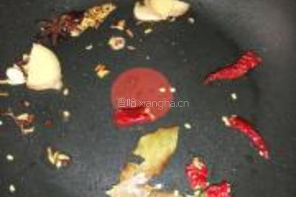 茄干焖肉的做法图解3