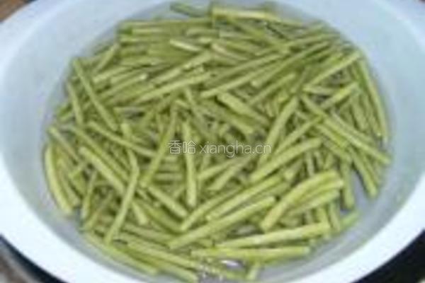 红油豆角的做法图解2