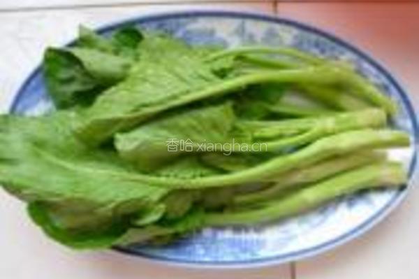 家常白灼芥蓝的做法图解1