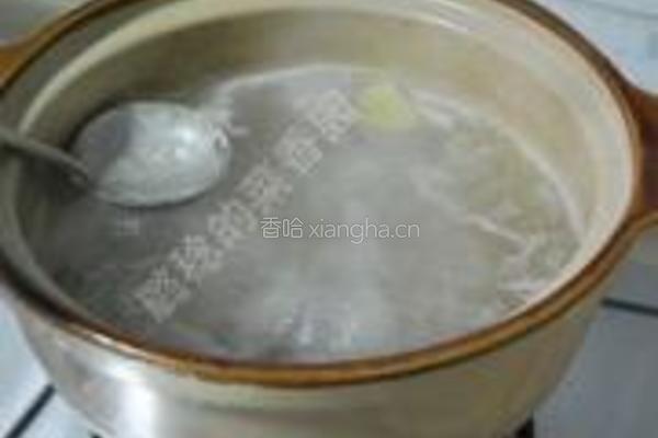 鸭肉鲍鱼干汤的做法图解6