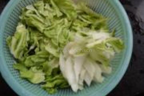 娃娃菜牛肉面的做法图解2
