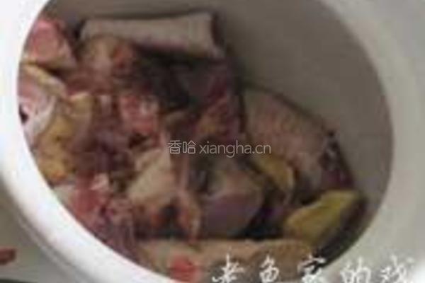 洋参红杞鸡汤的做法图解1