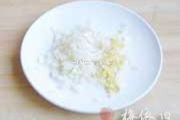 苜蓿窝头的做法图解2