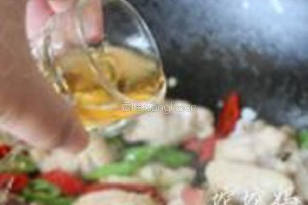 台式三杯鸡翅的做法图解10
