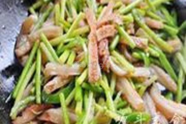 蒜苔炒牛肚的做法图解5