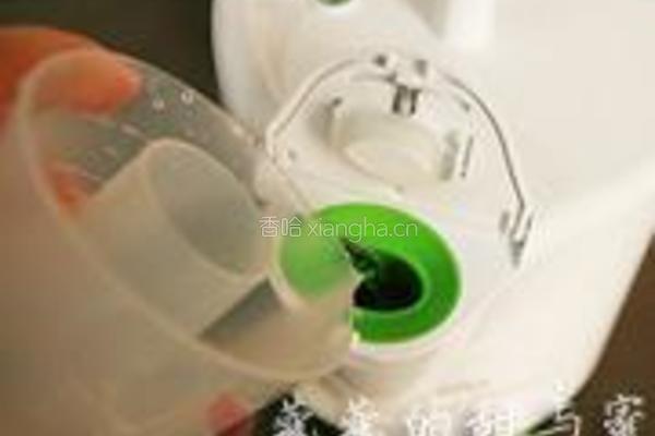 乳香鲜虾玉米酪的做法图解2