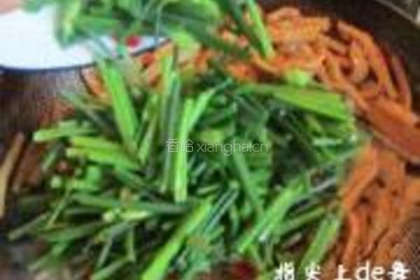 韭菜花炒干丝的做法图解8