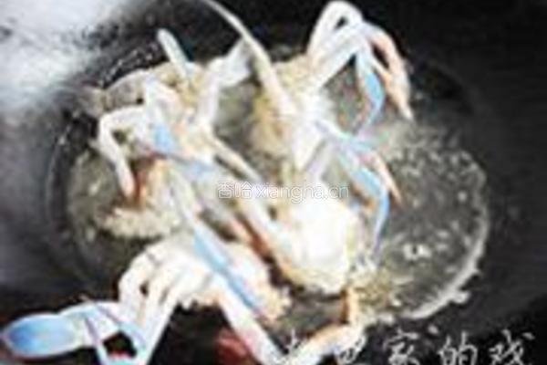 蛋包梭子蟹的做法图解3