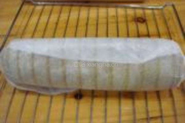 紫薯绿茶蛋糕卷的做法图解16
