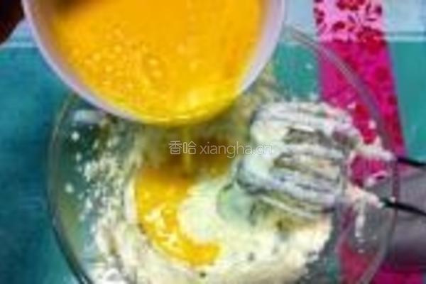 榛子蛋糕的做法图解3