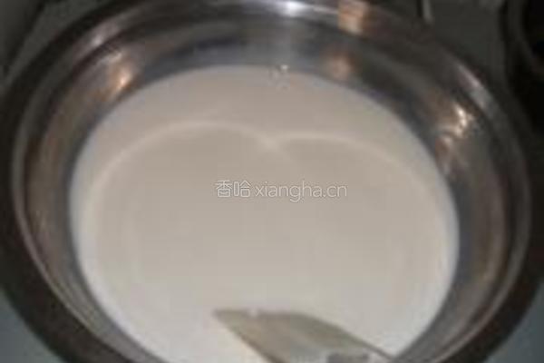 自制水果冰淇淋的做法图解2
