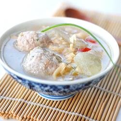 蛤蜊冬瓜肉丸汤的做法[图]