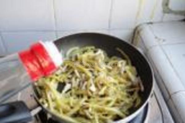 红油榨菜肉丝面的做法图解10