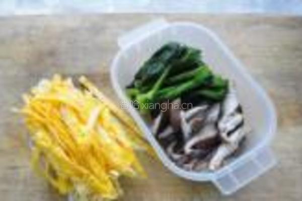 红油榨菜肉丝面的做法图解6