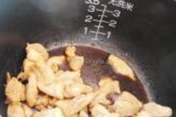 鸡腿肉焖饭的做法图解12