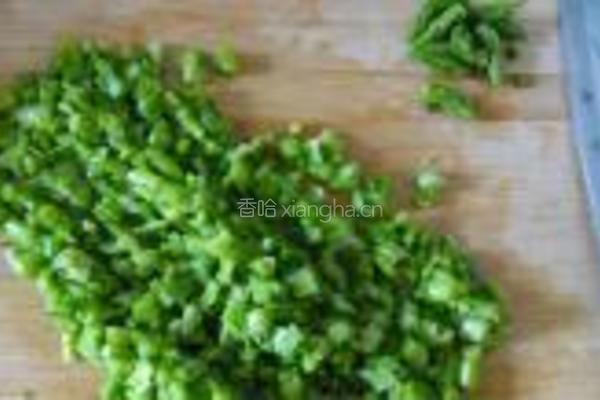 芦笋水晶饺的做法图解2
