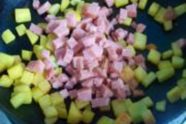 南瓜奶油拌面的做法图解4