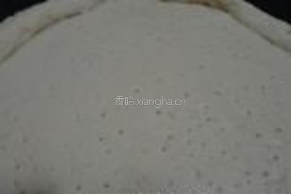 至尊培根大虾披萨的做法图解3