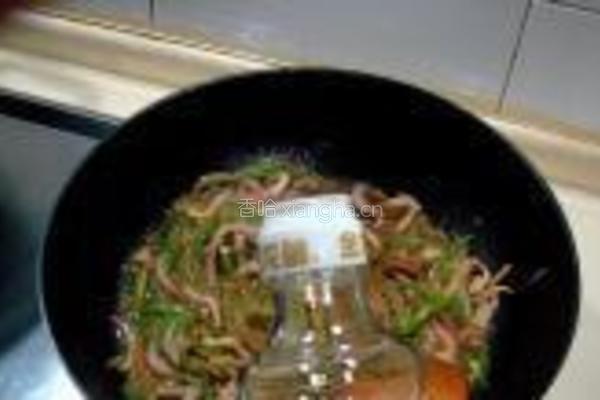 尖椒榨菜饸饹面的做法图解9
