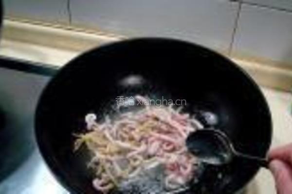 尖椒榨菜饸饹面的做法图解4