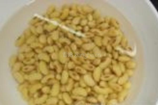 鸡蛋豆腐的做法图解1