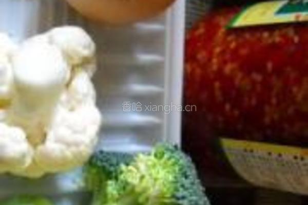 剁椒双花炒饭的做法图解1