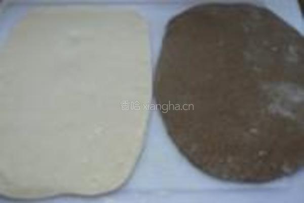 双色花卷的做法图解3