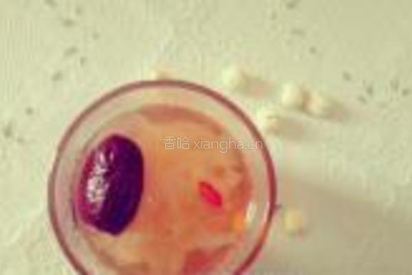 红糖银耳莲子大枣羹的做法图解11