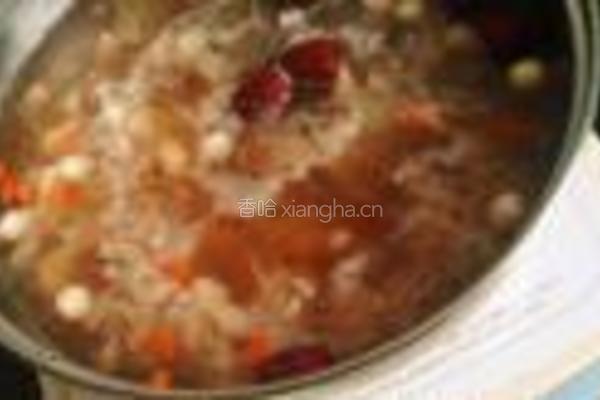 红糖银耳莲子大枣羹的做法图解6