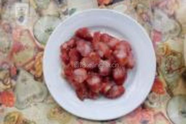 土豆腊肠焖饭的做法图解3