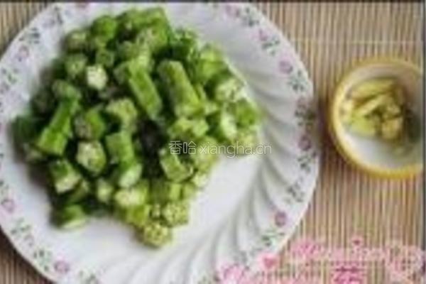 秋葵豆腐大酱汤的做法图解1