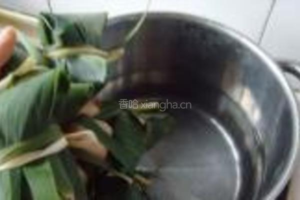 八宝莲子粽的做法图解8