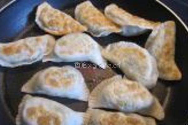 荠菜鸡蛋盒子的做法图解13
