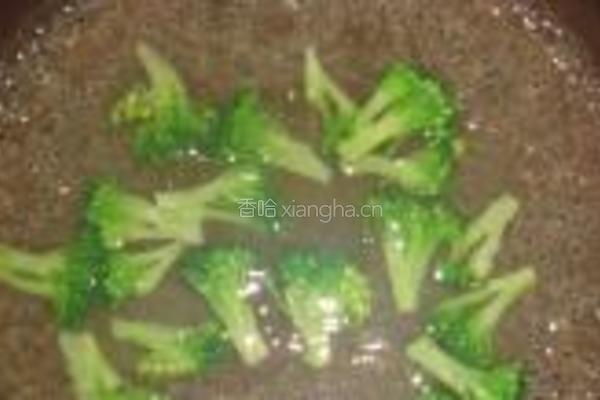 三文鱼鸡蛋炒饭的做法图解3