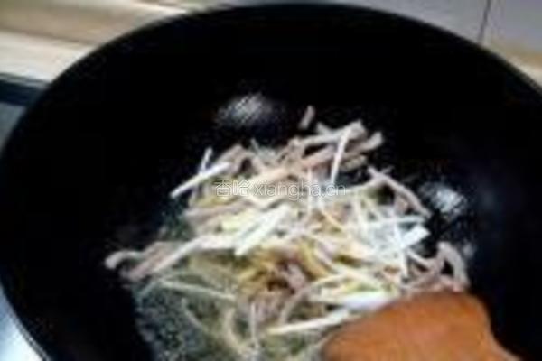 香菇炒面的做法图解2