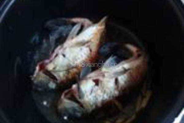 鲫鱼西洋菜汤泡饭的做法图解5
