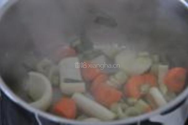 贻贝大虾意面的做法图解9
