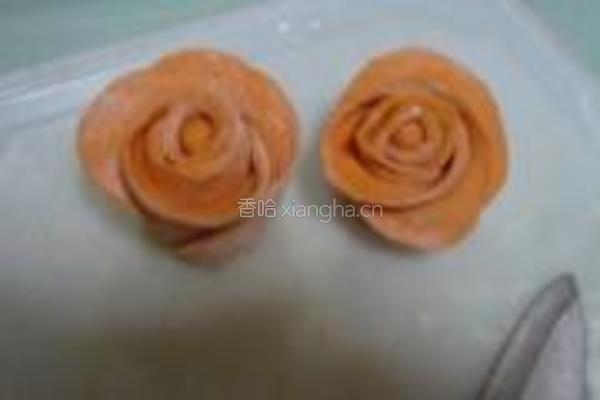 胡萝卜玫瑰面食的做法图解10