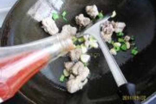 排骨番茄炸酱面的做法图解4