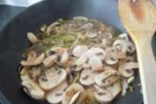 蘑菇大葱煎饼的做法图解9
