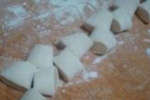 韭菜海参馄饨的做法图解7