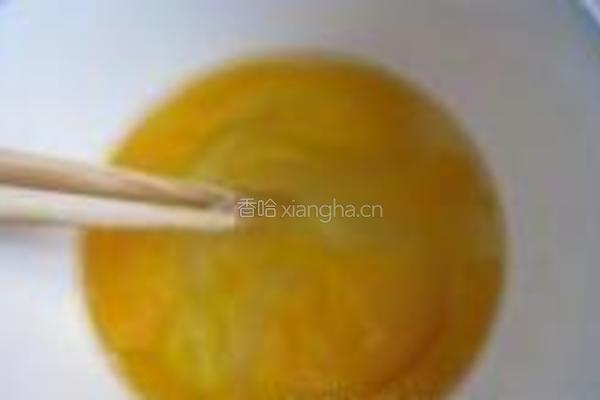 西葫芦鸡蛋虾皮蒸饺的做法图解2